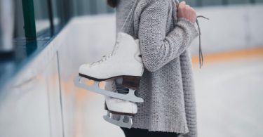 how to lace skate shoes