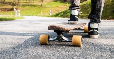 longboard trucks vs skateboard trucks