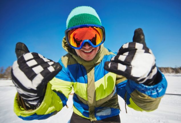 how to choose snowboard gloves