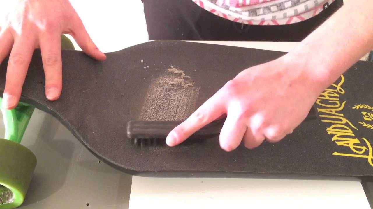 Cleaning Grip Tape on a Longboard