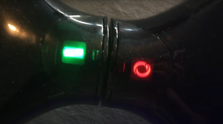 Flashing red light seven to eight times on hoverboard