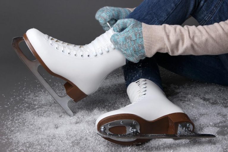 9 Roller & Ice Skate Lacing Techniques to Try!