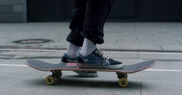 How to Slow Down on A Skateboard