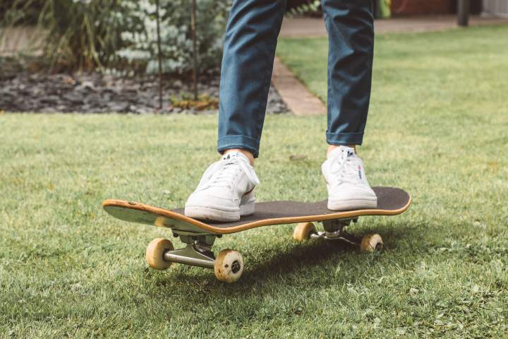 How to Balance on a Skateboard