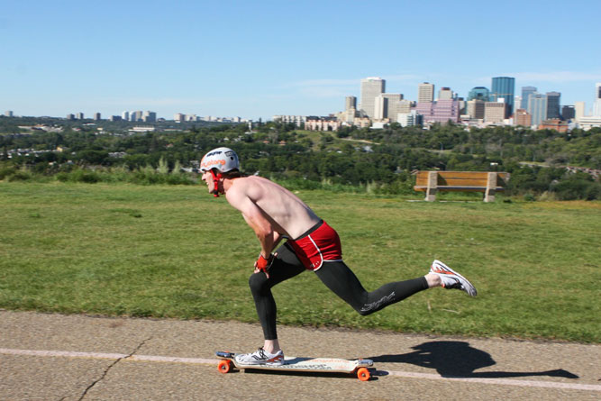 how to push on a longboard