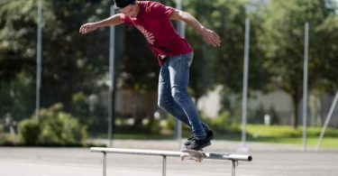 how to powerslide skateboard